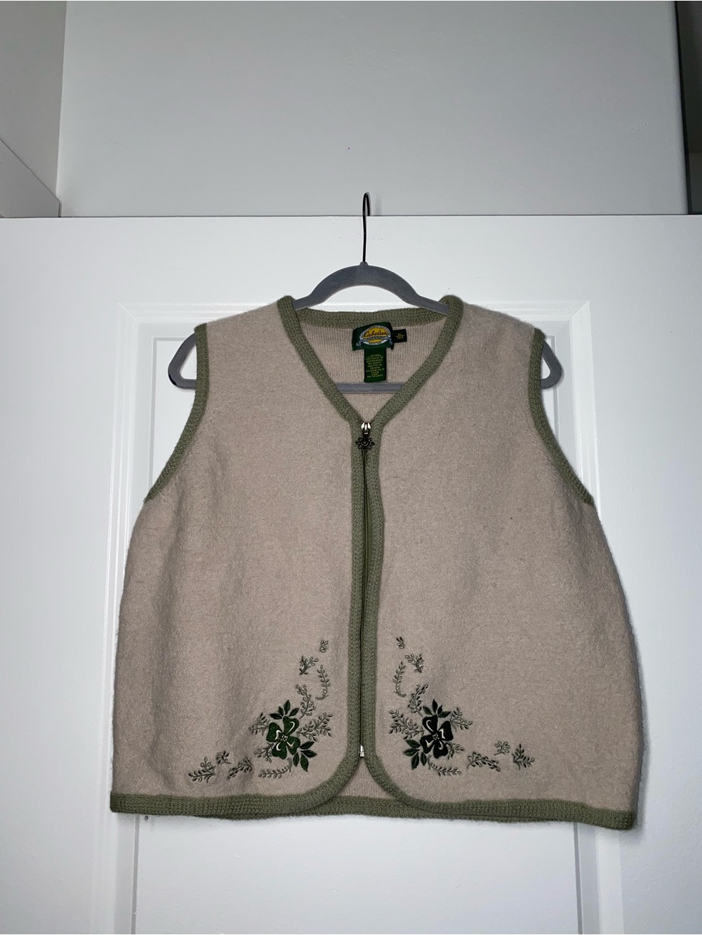 Cabelas Embroidered Wool Blend Zip Front Vest - Beige & Olive